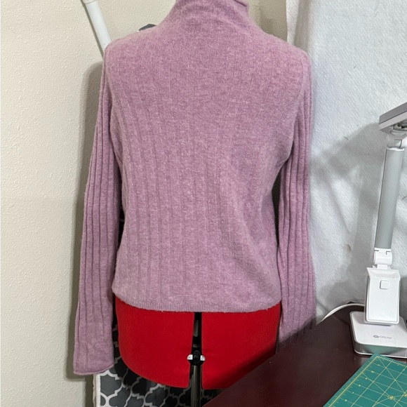 Madewell lavender super- soft sweater - Picture 2 of 5